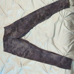 Lululemon gray black marble align leggings